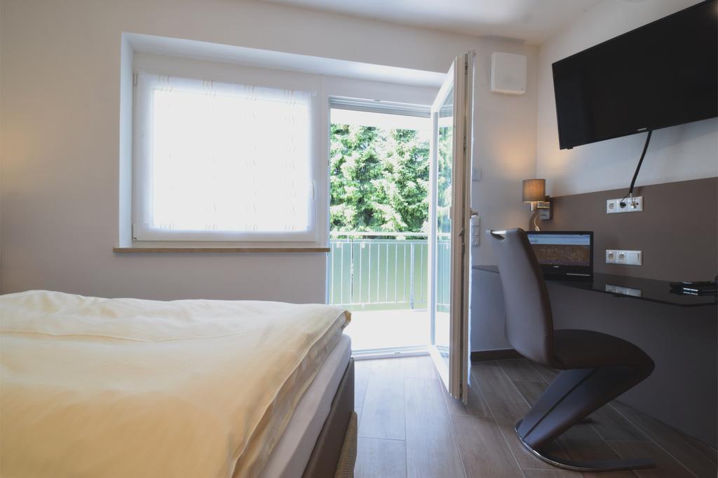 Aparthotel Donaustern Asbach-Baumenheim Ngoại thất bức ảnh