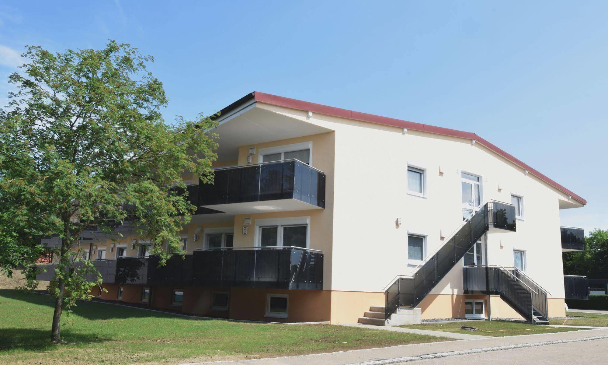 Aparthotel Donaustern Asbach-Baumenheim Ngoại thất bức ảnh